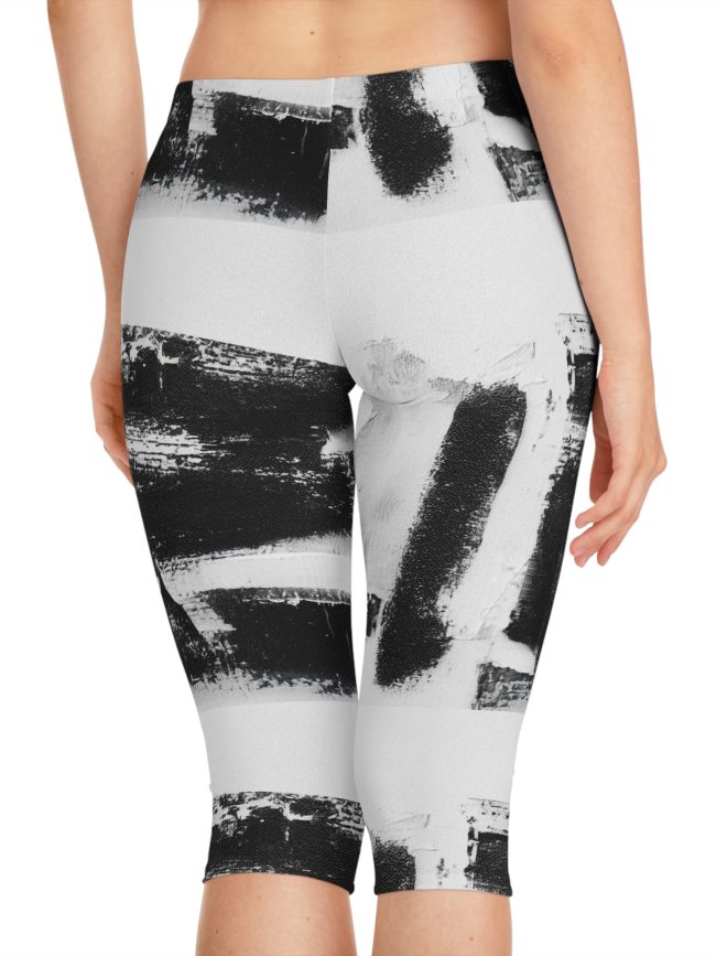 Chic Black & White Capri Leggings, Stylish Leggings for Women, Athleisure Pants, Workout Wear, Casual Fashion Outfit