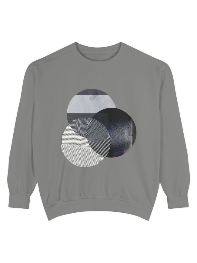 Garment-Dyed Unisex Sweatshirt with Abstract Circles, Cozy Layer, Perfect Gift for Fall, Casual Look, Altered Art Style