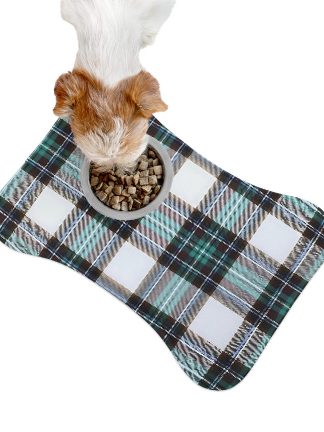 Stylish Plaid Dog Feeding Mat - Perfect for Pet Lovers