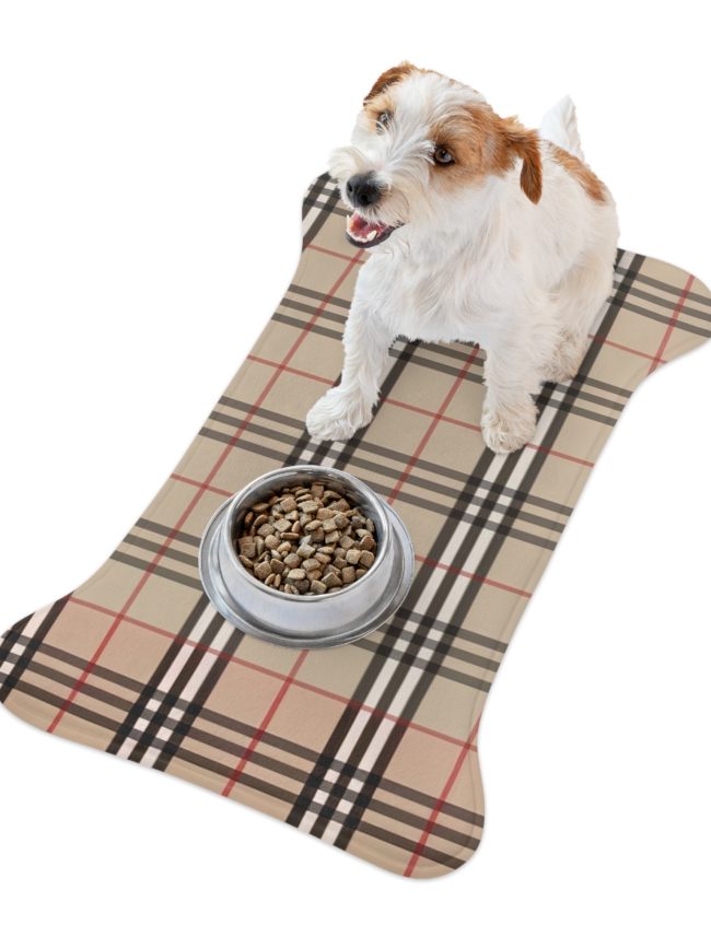 Stylish Plaid Pet Feeding Mat - Durable & Non-Slip Dog Dish Tray for Modern Homes