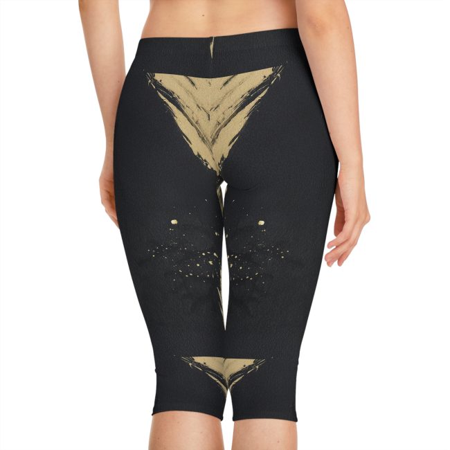 Chic Women's Capri Leggings - Bold Abstract Design, Comfortable Activewear, Perfect for Yoga, Gym, Casual Wear, Spring Fashion