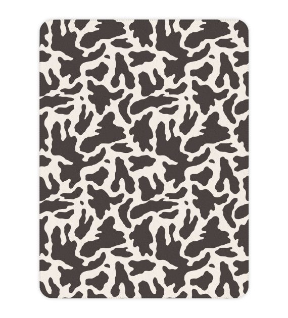 Cozy Tan Sherpa Pet Blanket, Soft Plush Throw for Home Decor, Perfect for Winter, Gifts, Movie Nights, and Snuggling - Image 5