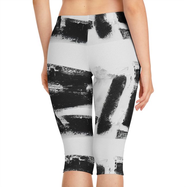 Chic Black & White Capri Leggings, Stylish Leggings for Women, Athleisure Pants, Workout Wear, Casual Fashion Outfit