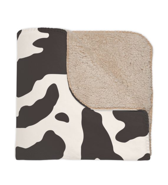 Cozy Tan Sherpa Pet Blanket, Soft Plush Throw for Home Decor, Perfect for Winter, Gifts, Movie Nights, and Snuggling - Image 7