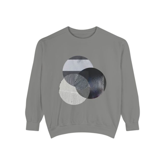 Garment-Dyed Unisex Sweatshirt with Abstract Circles, Cozy Layer, Perfect Gift for Fall, Casual Look, Altered Art Style